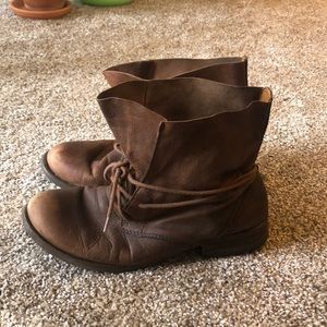 Brown Leather Lucky Brand boots 8.5